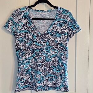 Lilly Pulitzer Womens V-Neck T-Shirt Blue White Paisley Floral Top, Size Medium